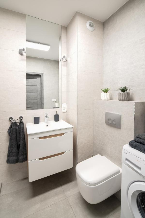 Unique apt EVE with garage, Kazimierz, Podgórze Cracóvia Exterior foto